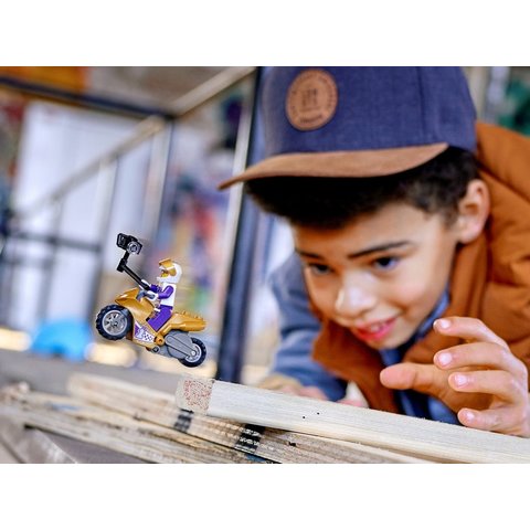 Конструктор LEGO City Трюковый мотоцикл с экшн-камерой (60309) Превью 4